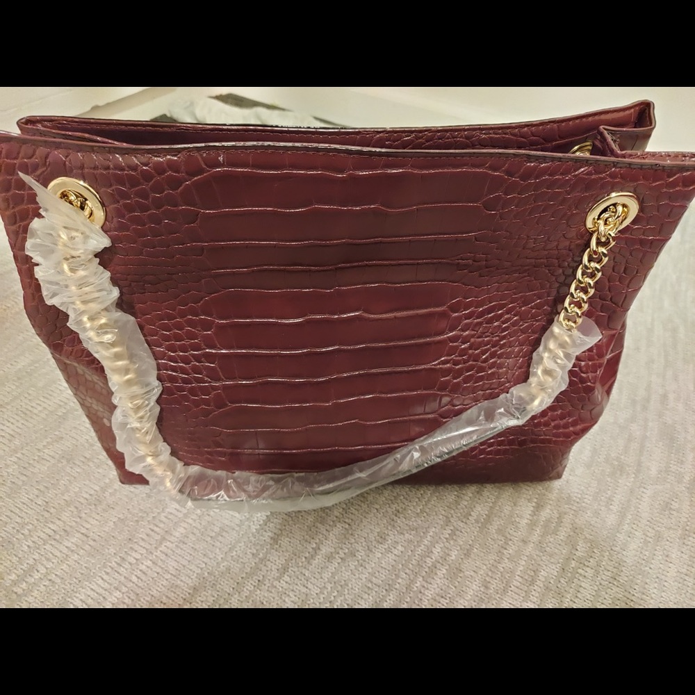 New VS tote - Picture 3 of 6